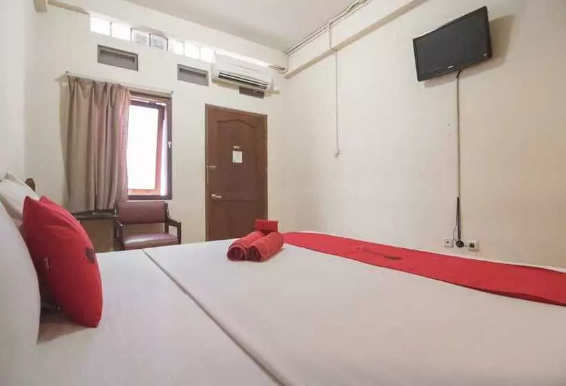 ペンション Reddoorz @ Buah Batu 3