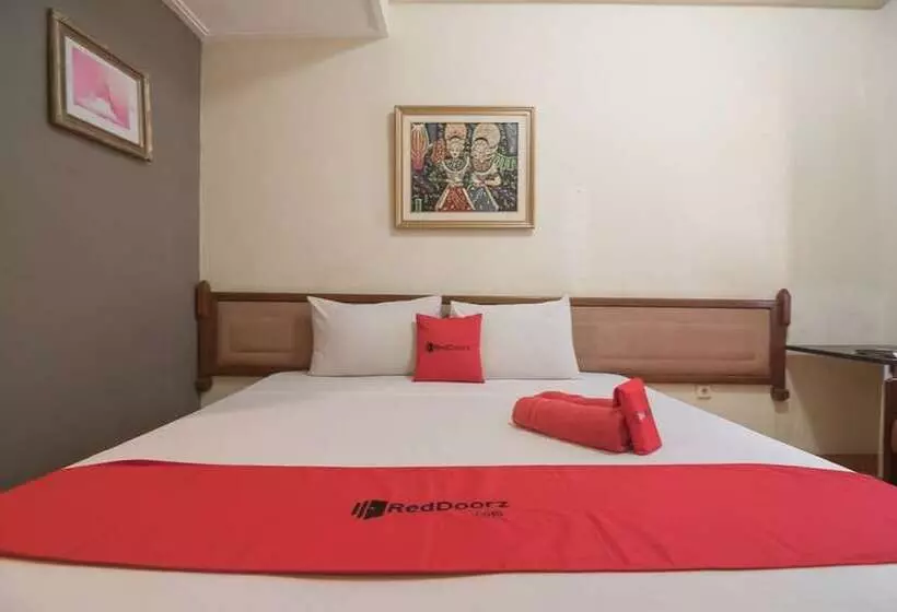 ペンション Reddoorz @ Buah Batu 3