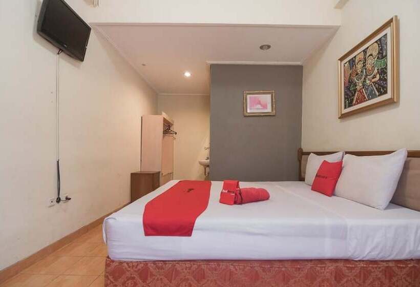 פנסיון Reddoorz @ Buah Batu 3