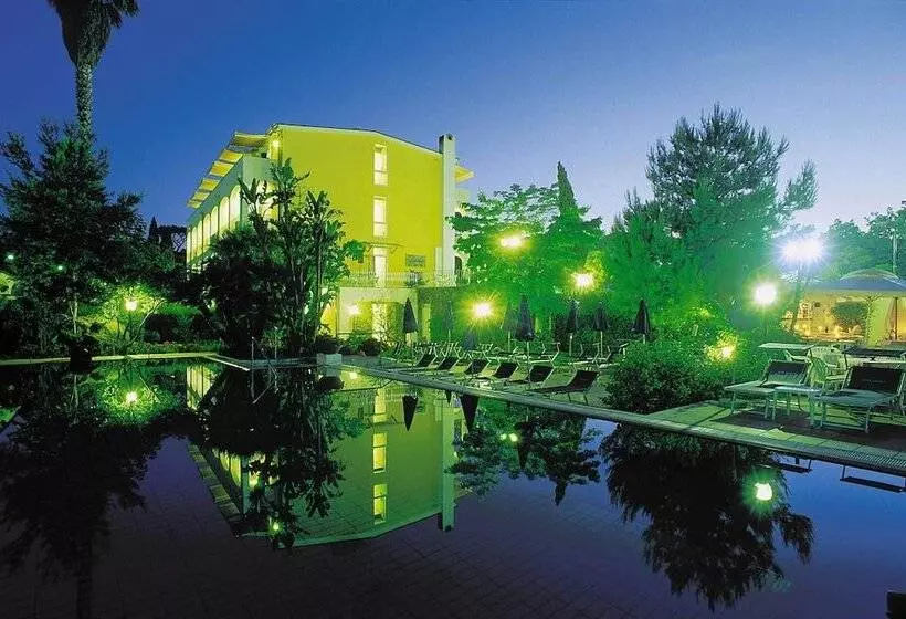 ホテル San Giovanni Terme