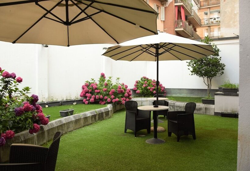 هتل Valentino Du Parc