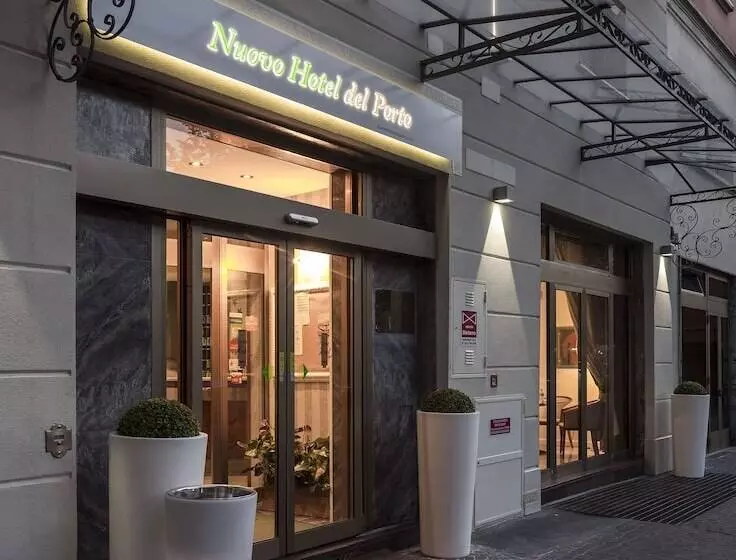 Nuovo Hotel Del Porto