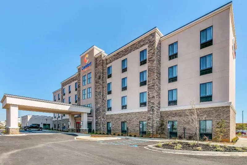 هتل Comfort Suites North Tupelo