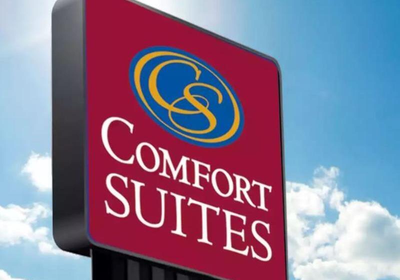فندق Comfort Suites North Tupelo