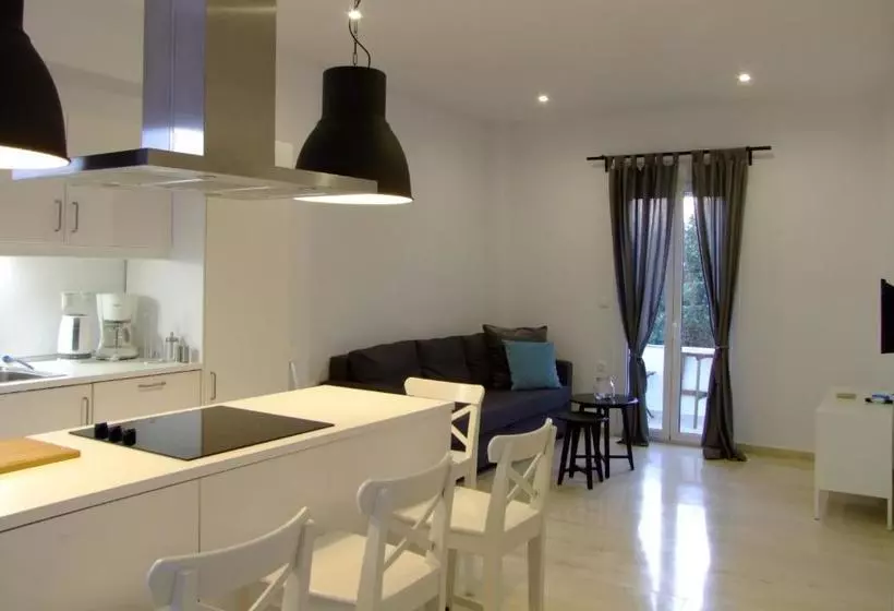 ホテル Helios Studios & Apartments
