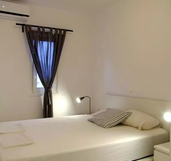 ホテル Helios Studios & Apartments