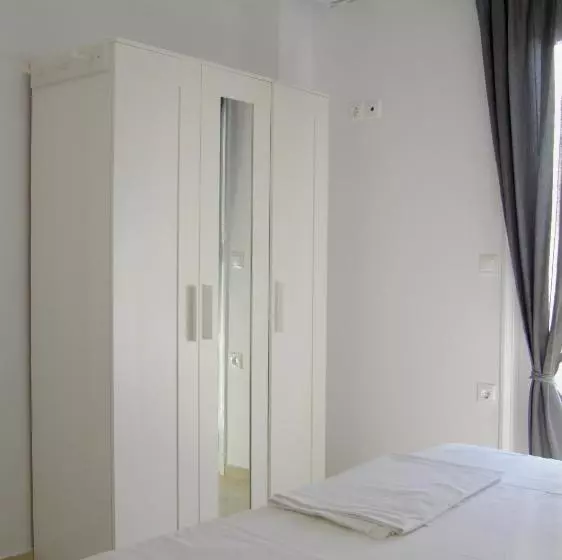 ホテル Helios Studios & Apartments