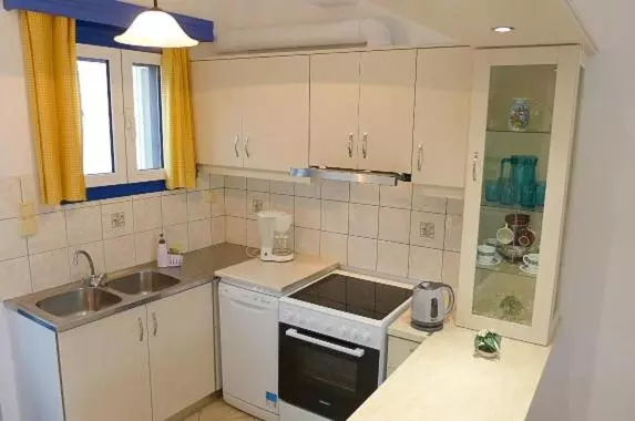 ホテル Helios Studios & Apartments