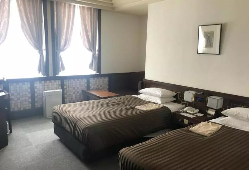 Отель Clio Court Hakata