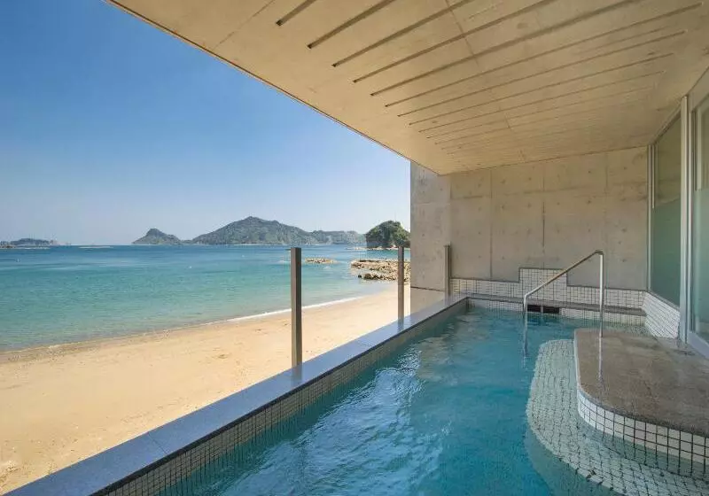 호텔 Nichinankaigan Nango Prince