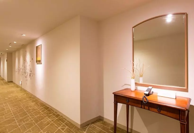 Отель Osaka Tokyu Rei