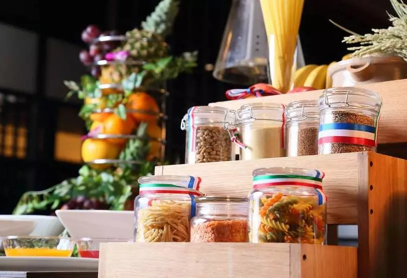 Отель Osaka Tokyu Rei