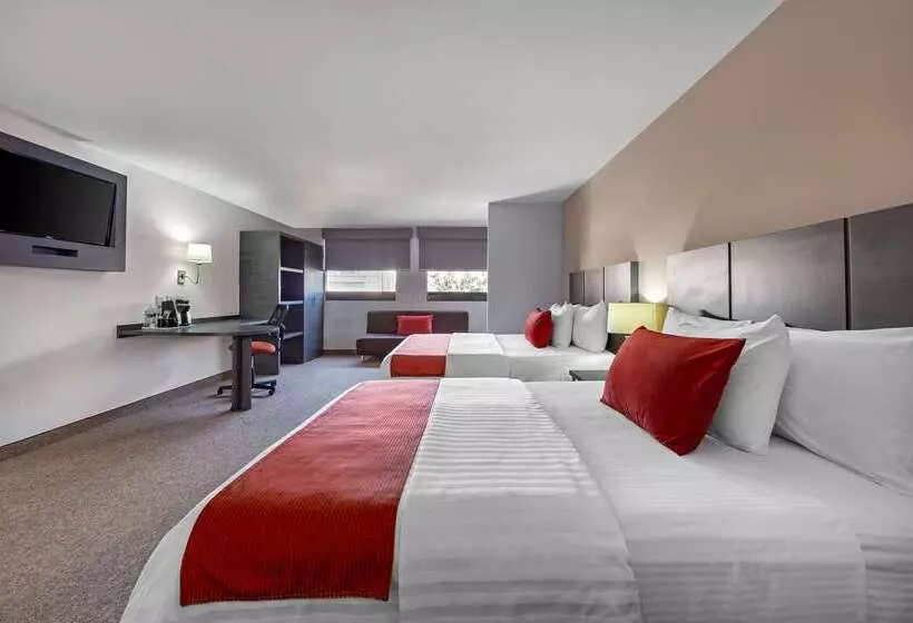 Отель Comfort Inn Queretaro