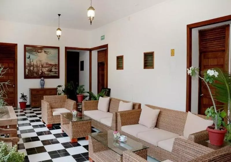 هتل Mision Campeche