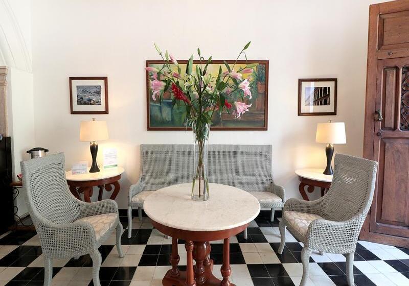 فندق Mision Campeche