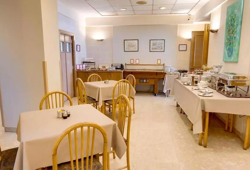 هتل Sliema Chalet