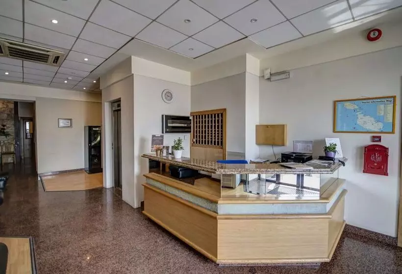 هتل Sliema Chalet