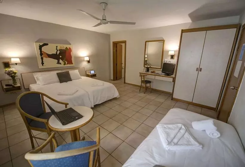 هتل Sliema Chalet