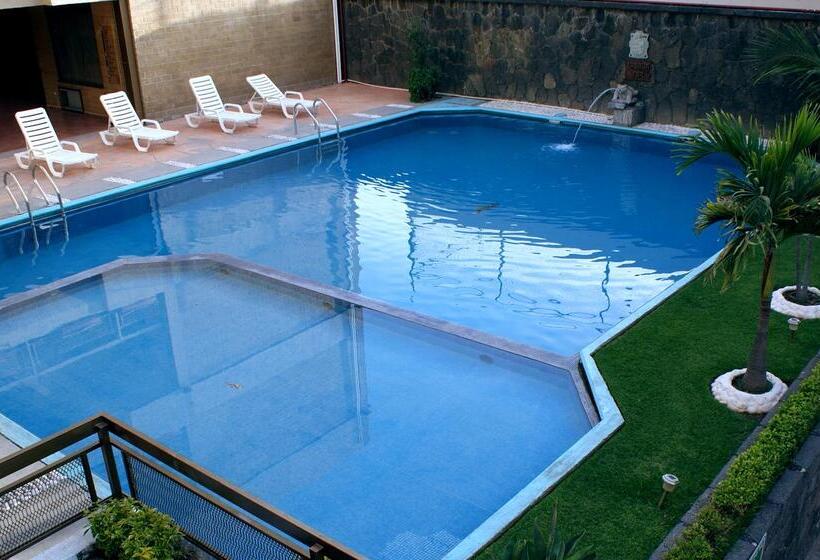 هتل Best Western Plus Plaza Florida & Tower