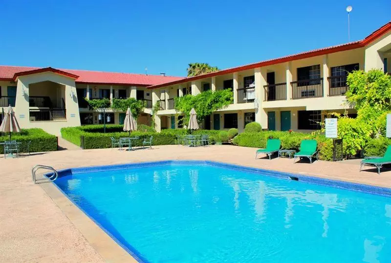 Quinta Dorada Hotel & Suites