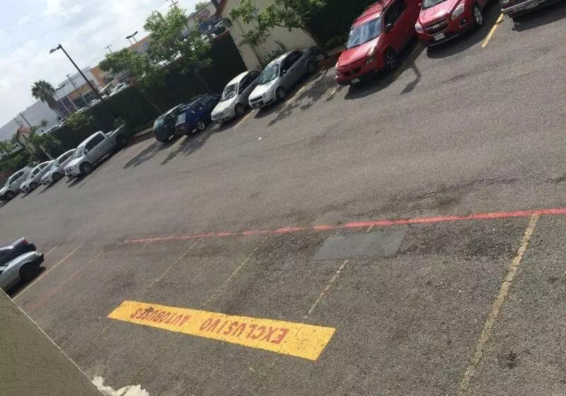 Quinta Dorada Hotel & Suites