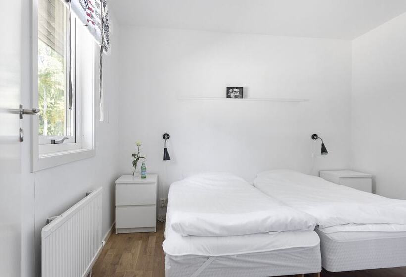 בית מלון כפרי First Camp Torekov Båstad