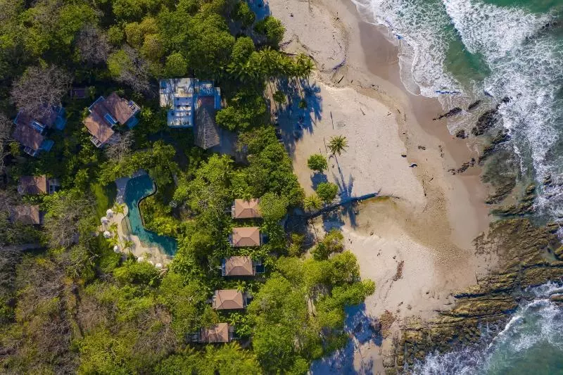 ホテル Nantipa  A Tico Beach Experience