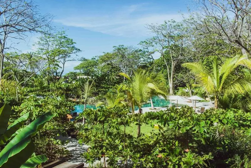 ホテル Nantipa  A Tico Beach Experience