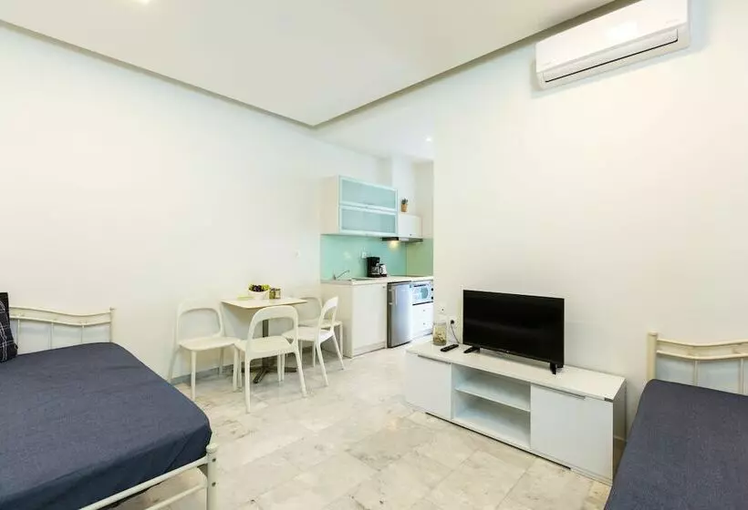 Meltemi Coast Suites