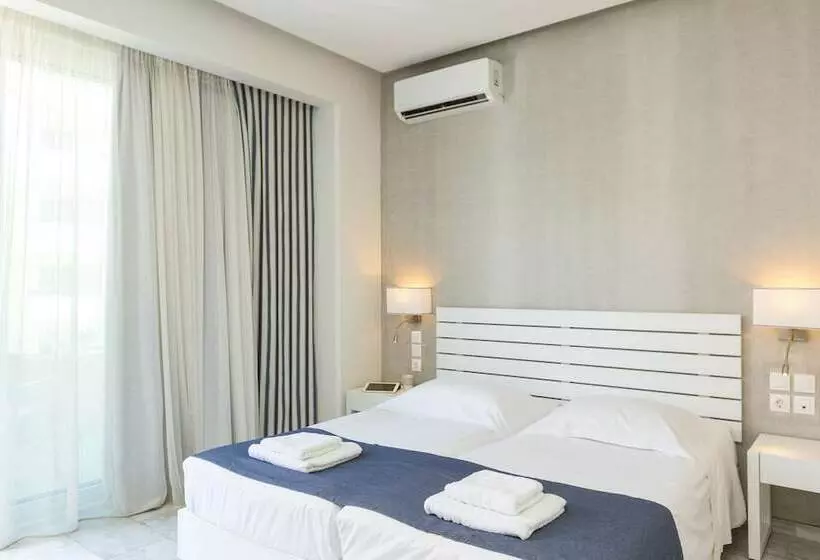 Meltemi Coast Suites