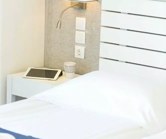 Meltemi Coast Suites