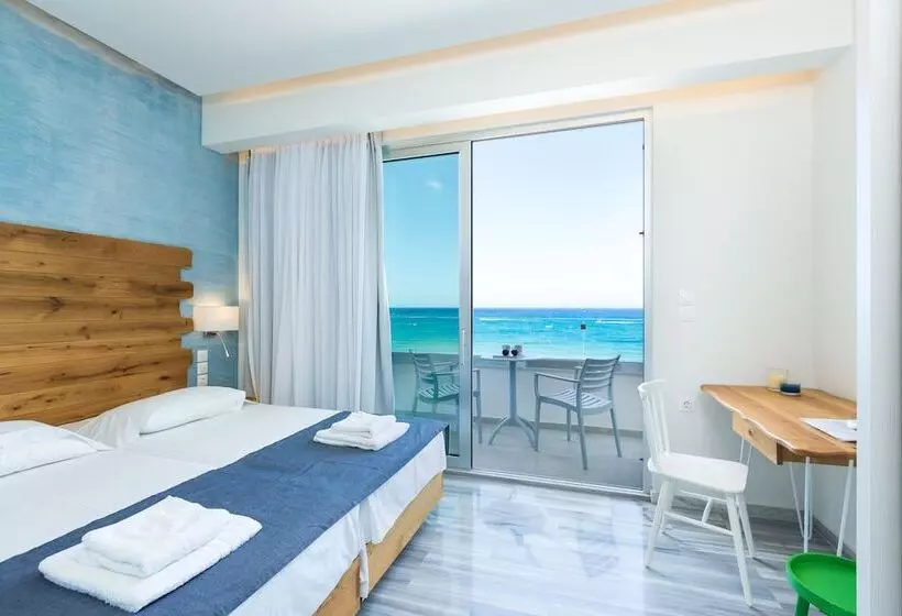 Meltemi Coast Suites