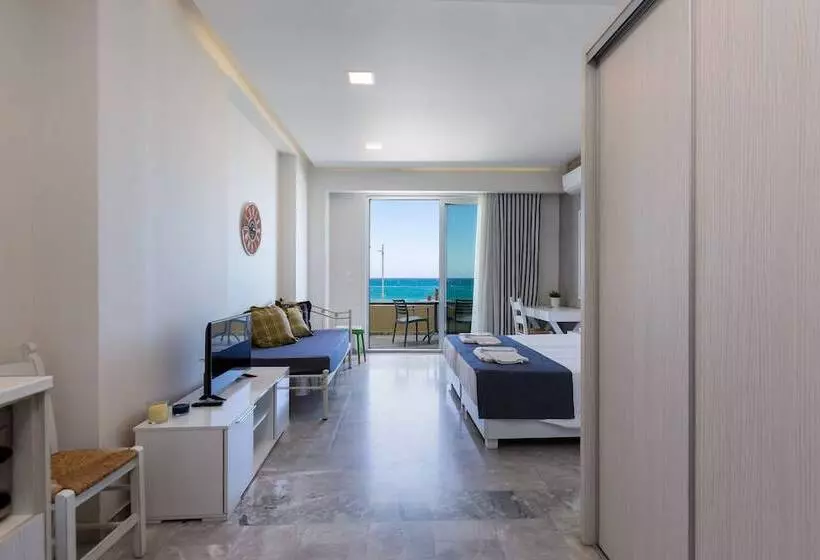 Meltemi Coast Suites