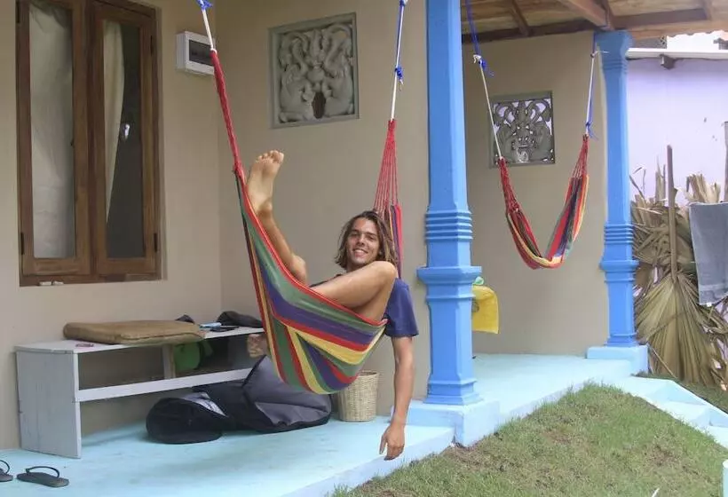 Majatalo Eastwind Surf Camp