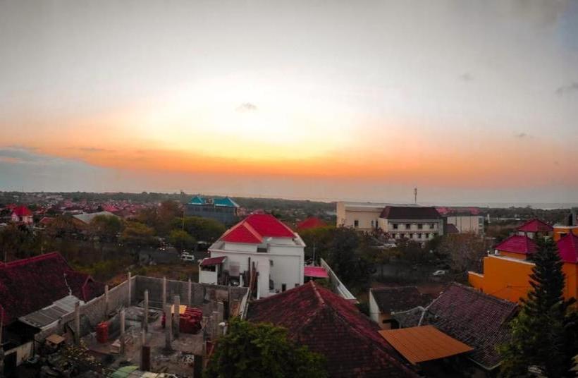 הוסטל Sunrise Backpacker