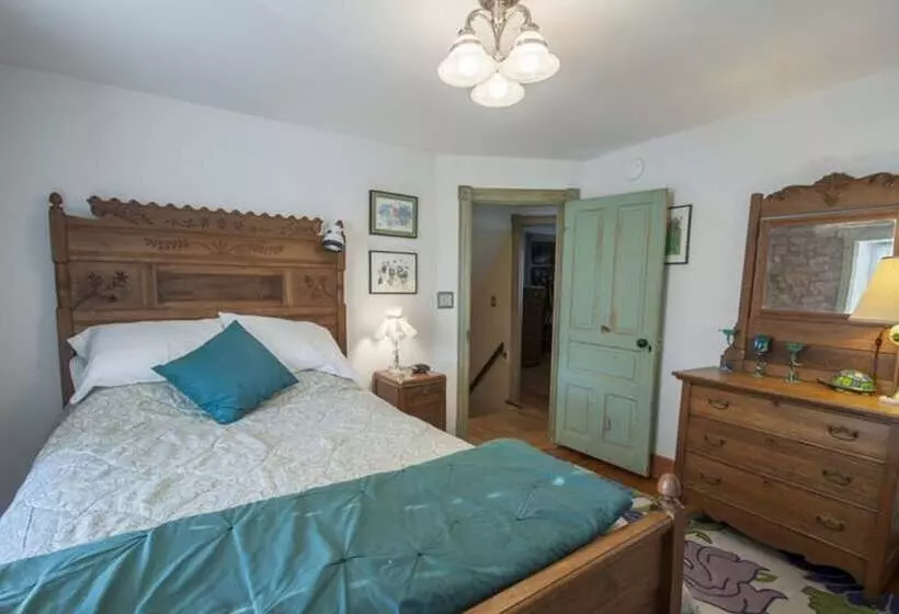 Frush Farm Bed & Breakfast