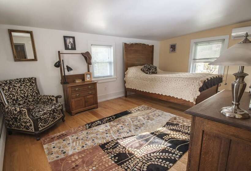 Frush Farm Bed & Breakfast
