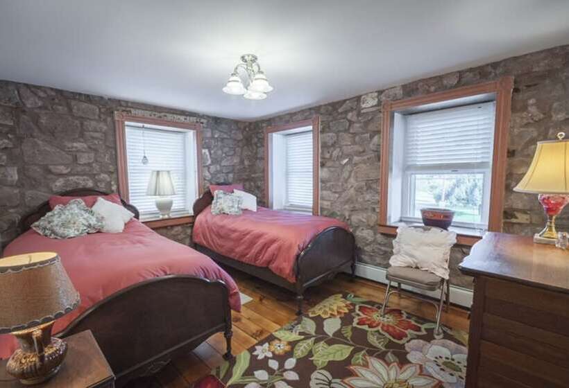 Frush Farm Bed & Breakfast