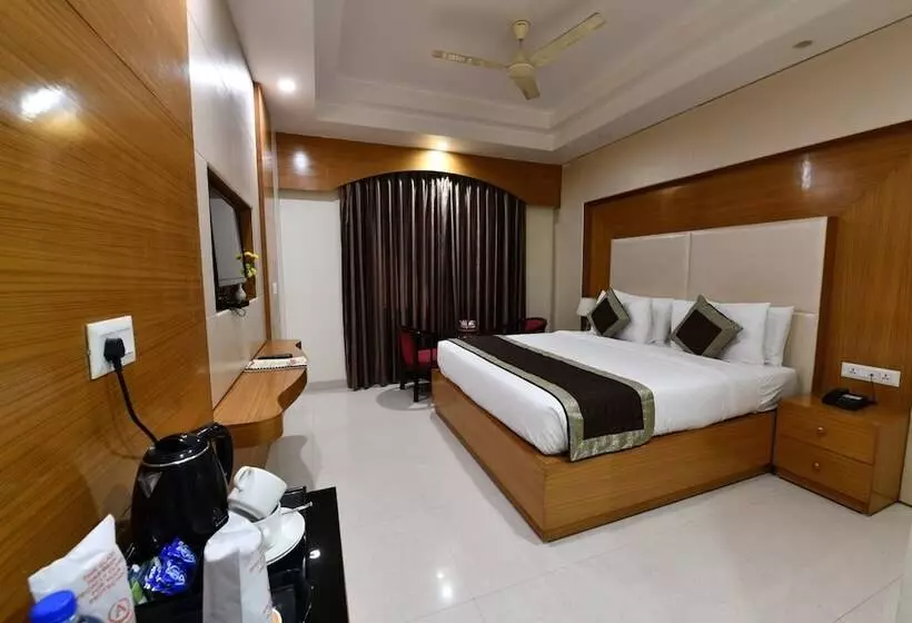 ホテル Anand International