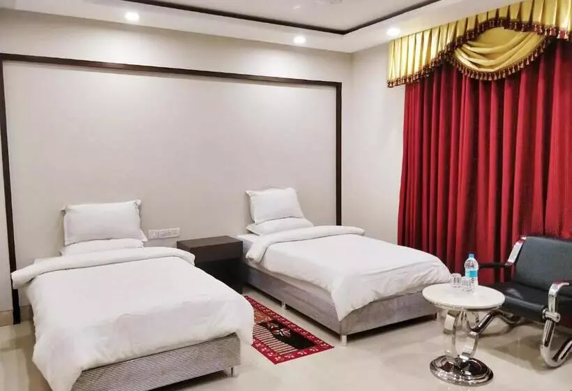 Bodhgaya Seven Inn Hotel N Restaurant