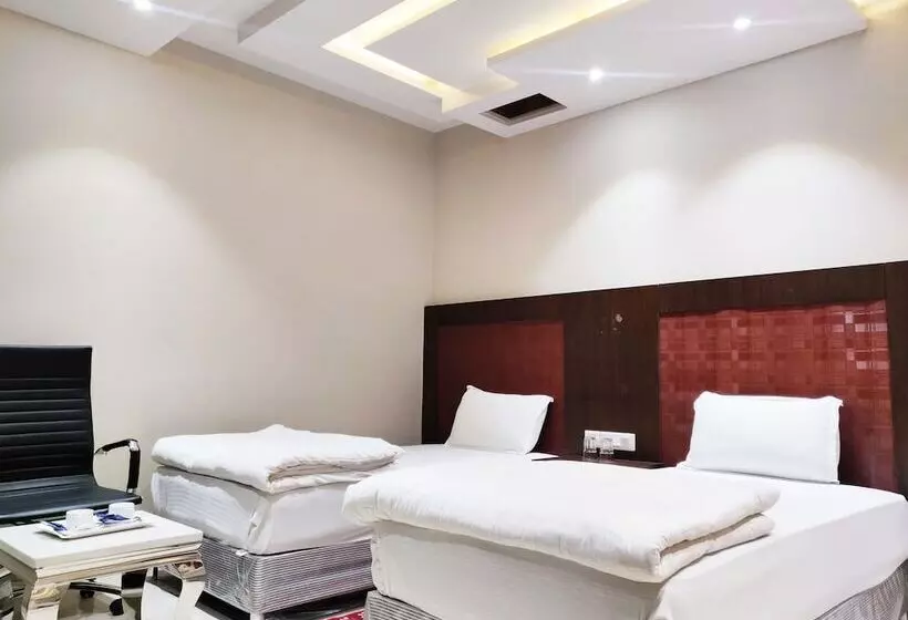 Bodhgaya Seven Inn Hotel N Restaurant