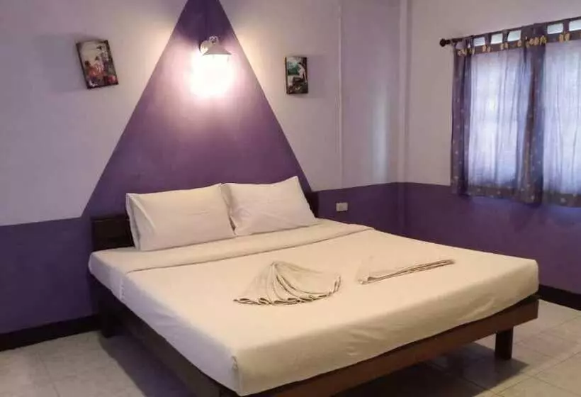 Hotelli Khrue Wan Resort