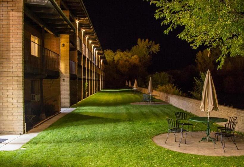 酒店 The Stagecoach Inn