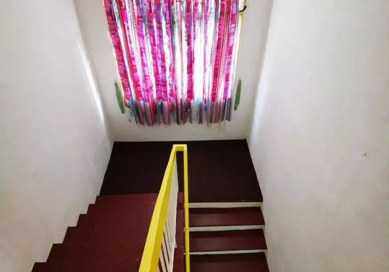 Majatalo Lpm Guesthouse