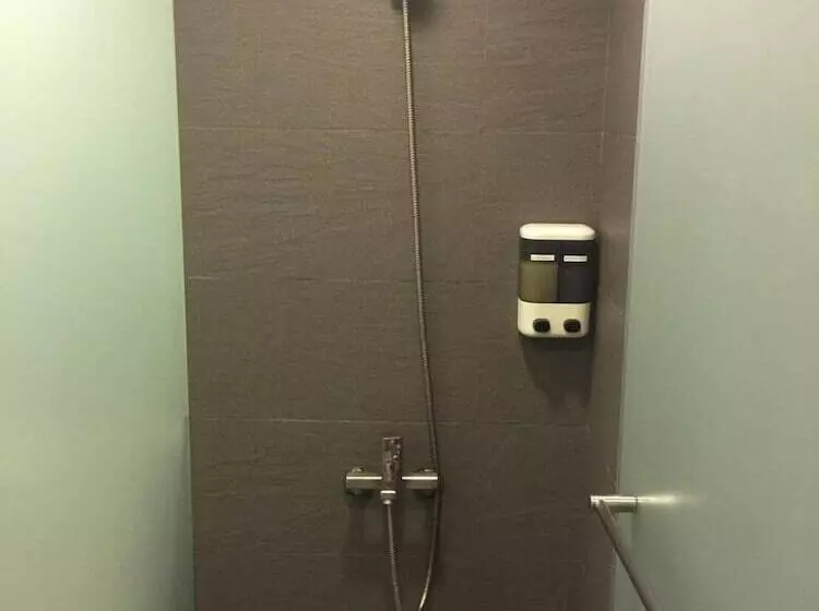 پانسیون Taipei Breeze Guesthouse