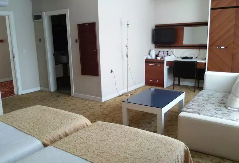 هتل Eriza Boutique