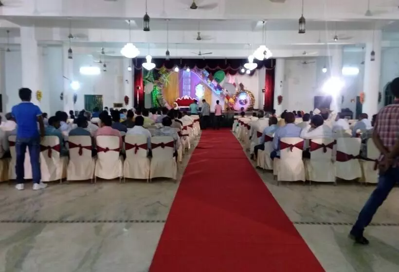 Mahamaya Palace Hotel & Conference Center