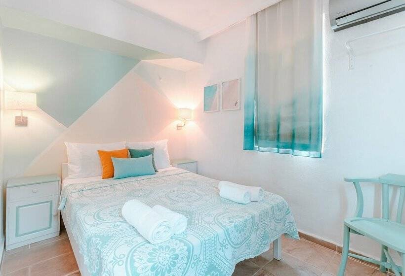 پانسیون Kuytu Terrace