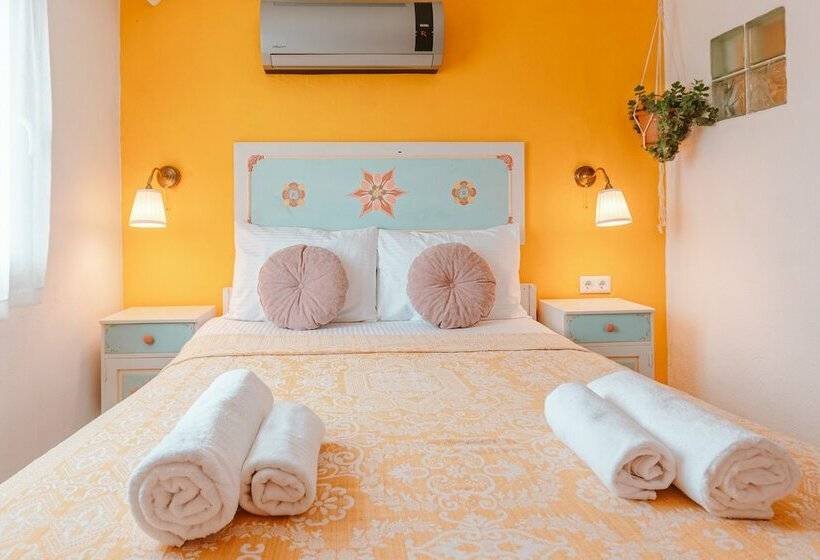 پانسیون Kuytu Terrace