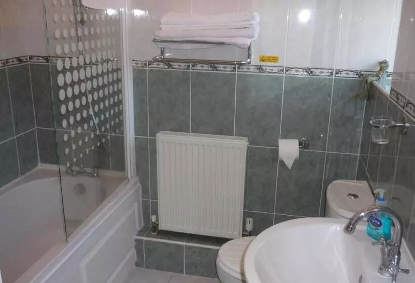 Majatalo De La Warr Guest House